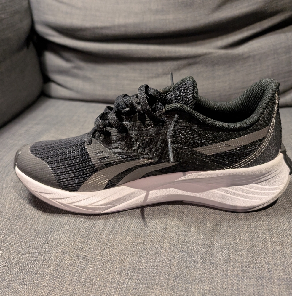 Reebok Black Athletic Shoes with Breathable Mesh - Picture 2 of 7